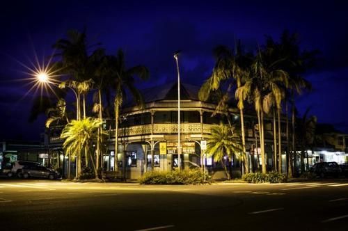 The Middle Pub Hotel มัลลัมบิมบี ภายนอก รูปภาพ