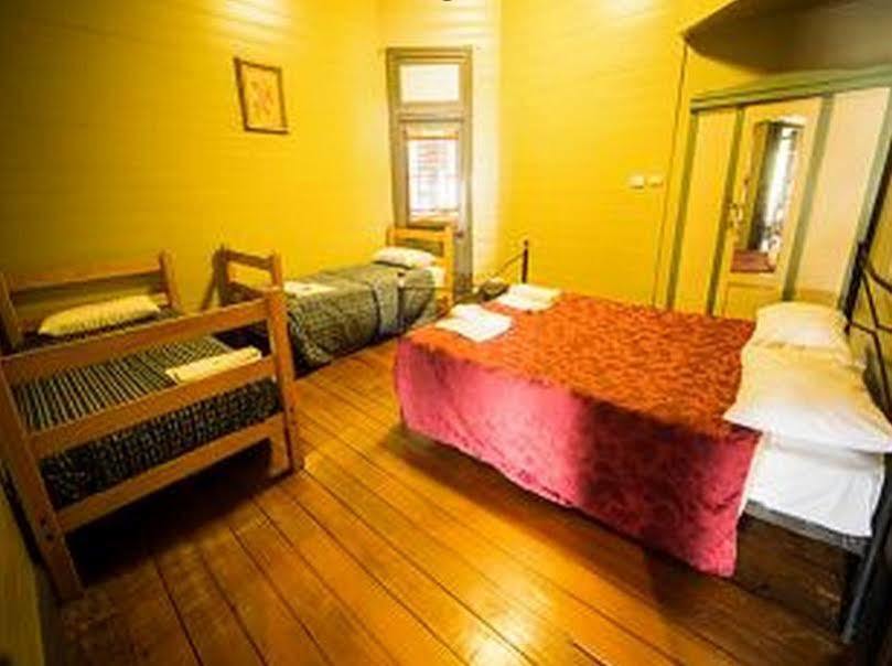 The Middle Pub Hotel มัลลัมบิมบี ภายนอก รูปภาพ